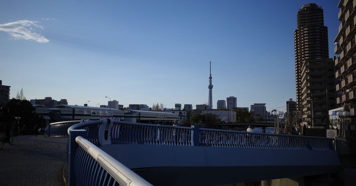 Image of ONAGIGAWA CLOVER BRIDGE